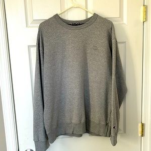Champion CrewNeck Size Large